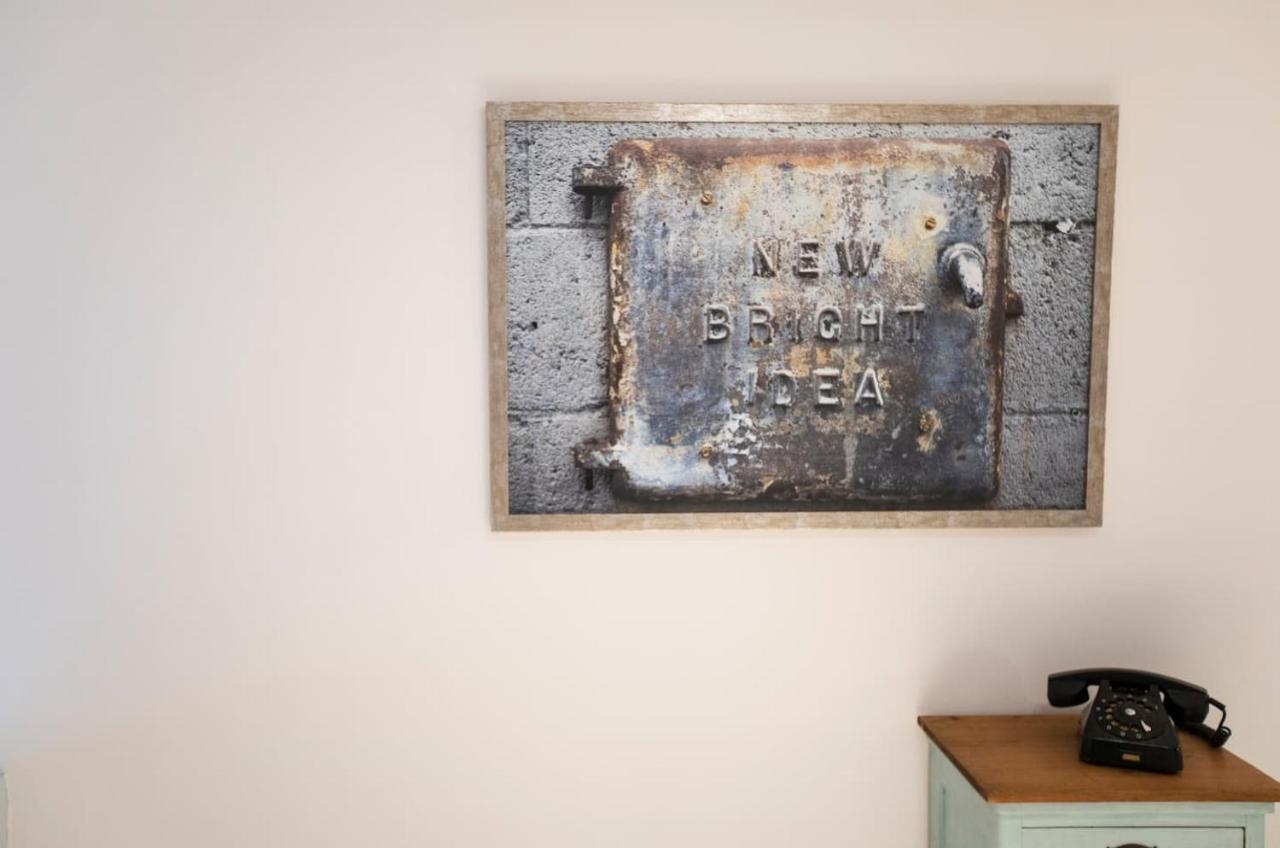 Budapestayz - Jozsef Apartments ภายนอก รูปภาพ